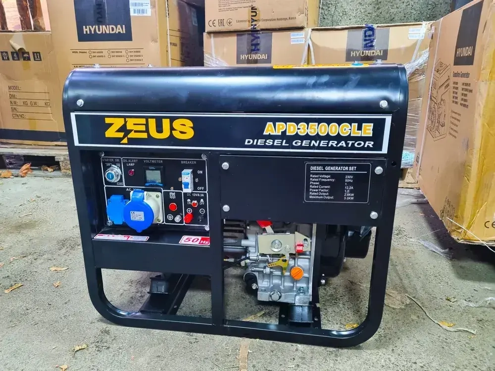 Дизельный генератор Zeus APD 3500 CLE 3 кВт с электростартером. В комплекте аккумулятор, колеса и набор фильтров для 1-го ТО