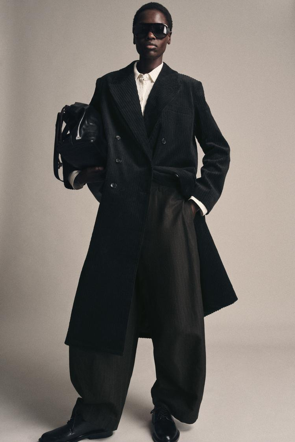 ZARA ДЛИННОЕ ПАЛЬТО ИЗ ВЕЛЬВЕТА — ZW COLLECTION LIMITED EDITION, ЧЕРНЫЙ