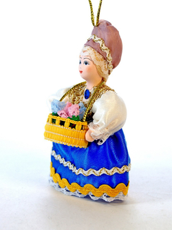 Кукла-подвеска сувенирная Цветочница