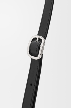 Loewe Средняя сумка Pescador из рафии и телячьей кожи, черный
