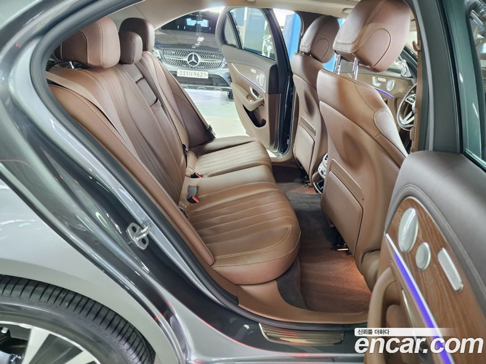 Mercedes-Benz E-Class W213 E300e 4MATIC Exclusive (06.2020)