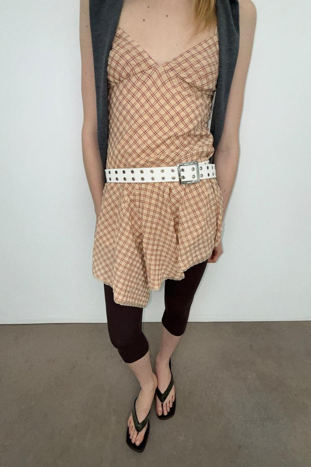 ZARA КОРОТКОЕ ПЛАТЬЕ В КЛЕТКУ С КРУЖЕВОМ, РАЗНОЦВЕТНЫЙ