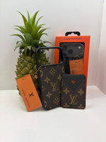 Накладка LOUIS VUITTON С КАРМАНОМ для iPhone 17 Pro