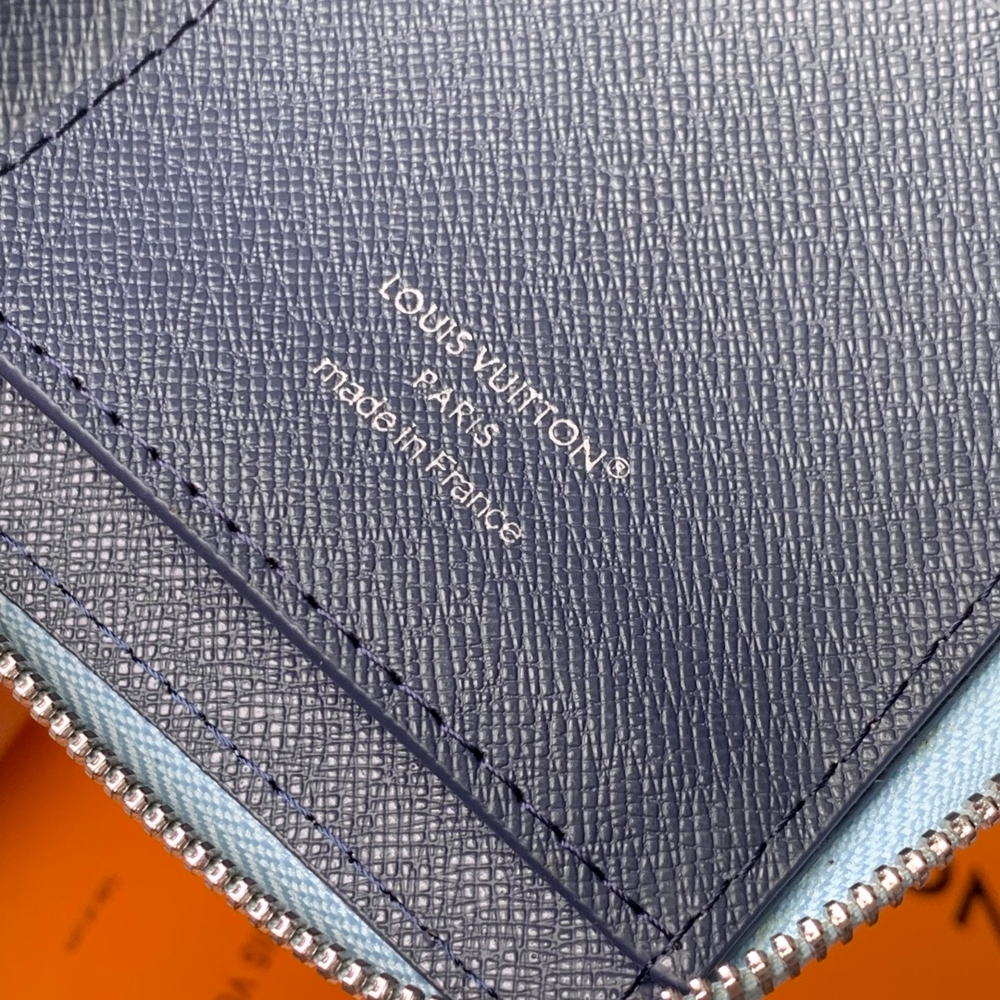Louis Vuitton Zippy Vertical Wallet
