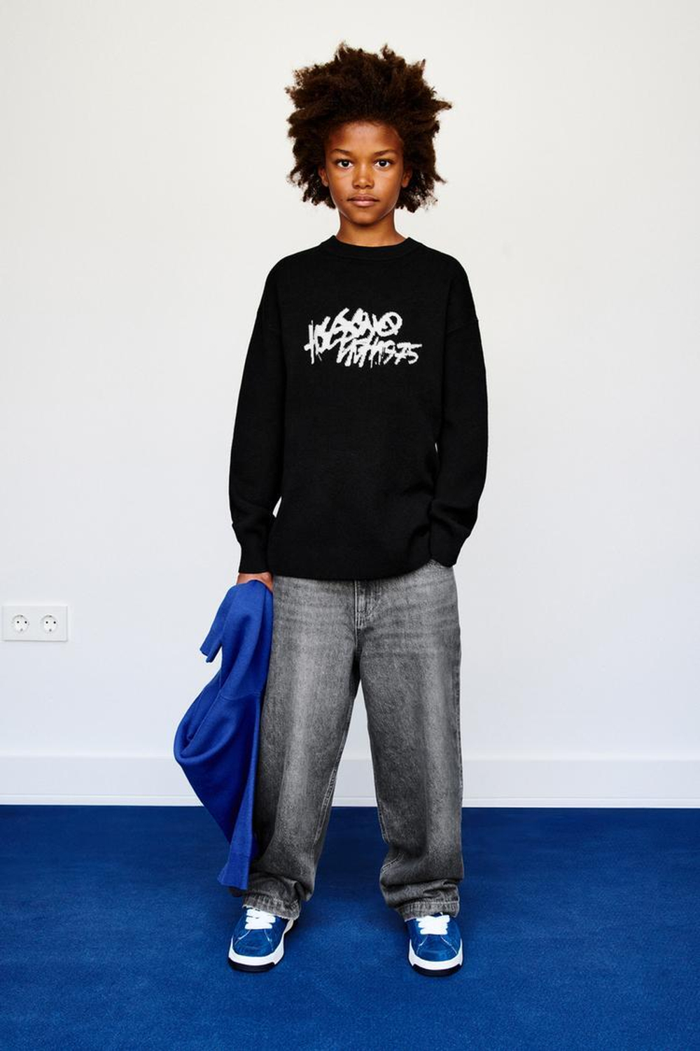 ZARA СВИТЕР С ПРИНТОМ "ГРАФФИТИ", ЧЕРНЫЙ