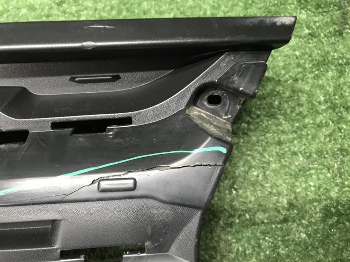 Решетка радиатора Renault Duster 1 (2015-2021)