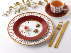 Wedgwood Чайная чашка Renaissance Red 250 мл с блюдцем 71058821