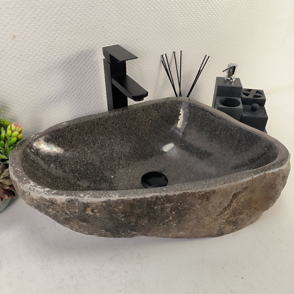 Раковина из речного камня RS-65039 54*38*15 0857