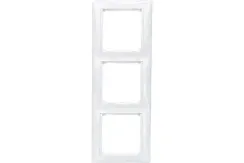 Рамка Legrand Valena 3-постовая белый 04063