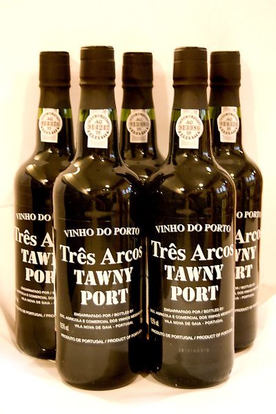 Новая беспрецедентная лотерея — ПЯТЬ бутылок порто Três Arcos Tawny! (окончен)