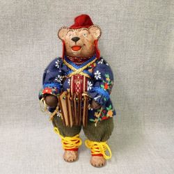 Ёлочная игрушка Медведь в колпаке с трещоткой