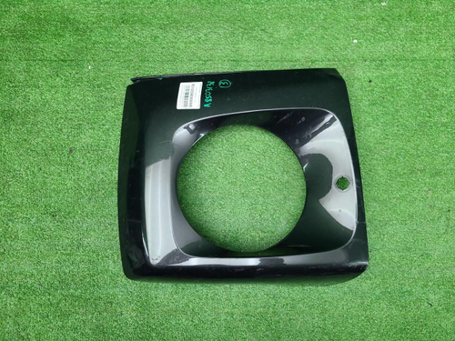 Накладка фары левая Mercedes G W463 (18-24) AMG