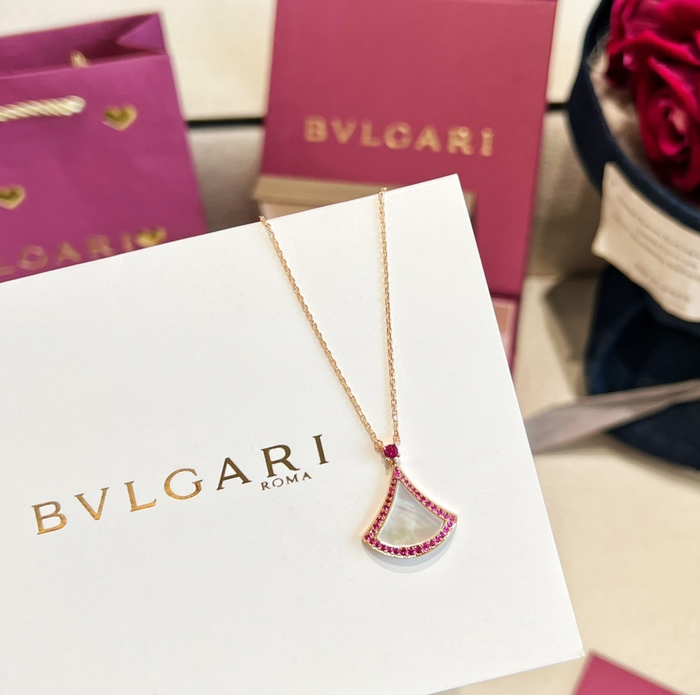 Bvlgari Divas' Dream Necklace