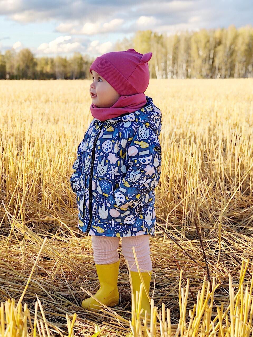 Куртка (точки на черном)