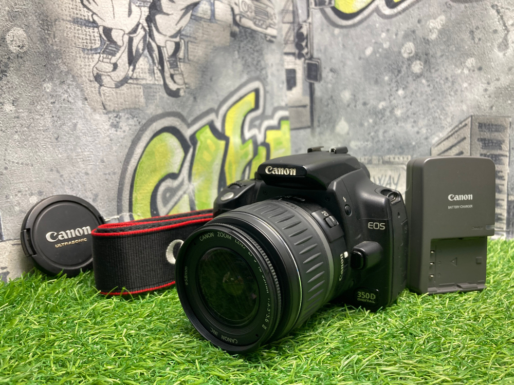 Canon EOS 350D Kit EF-S 18-55mm 3.5-5.6 II