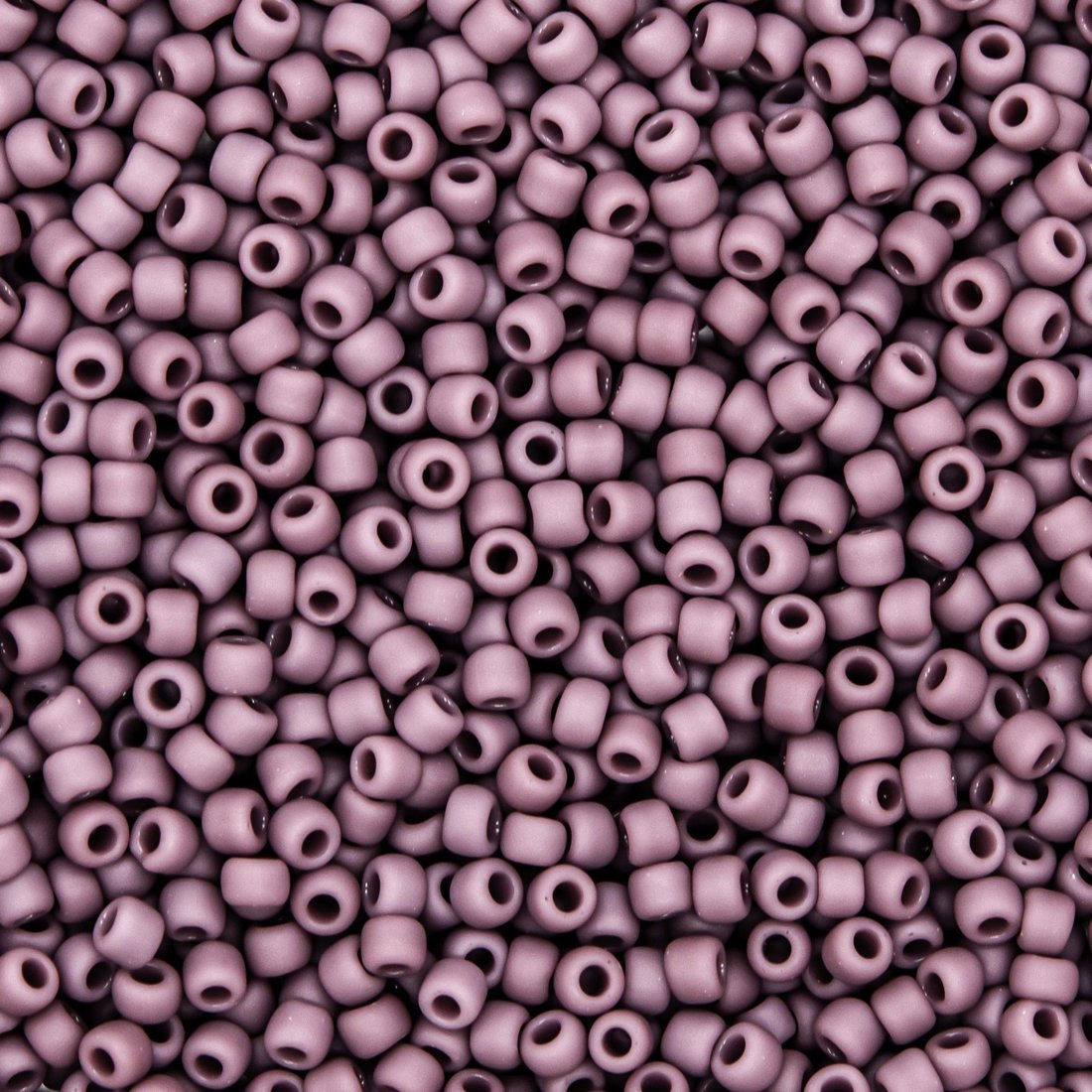 Японский бисер TOHO Round 11/0 (№52F), непрозрачный матовый