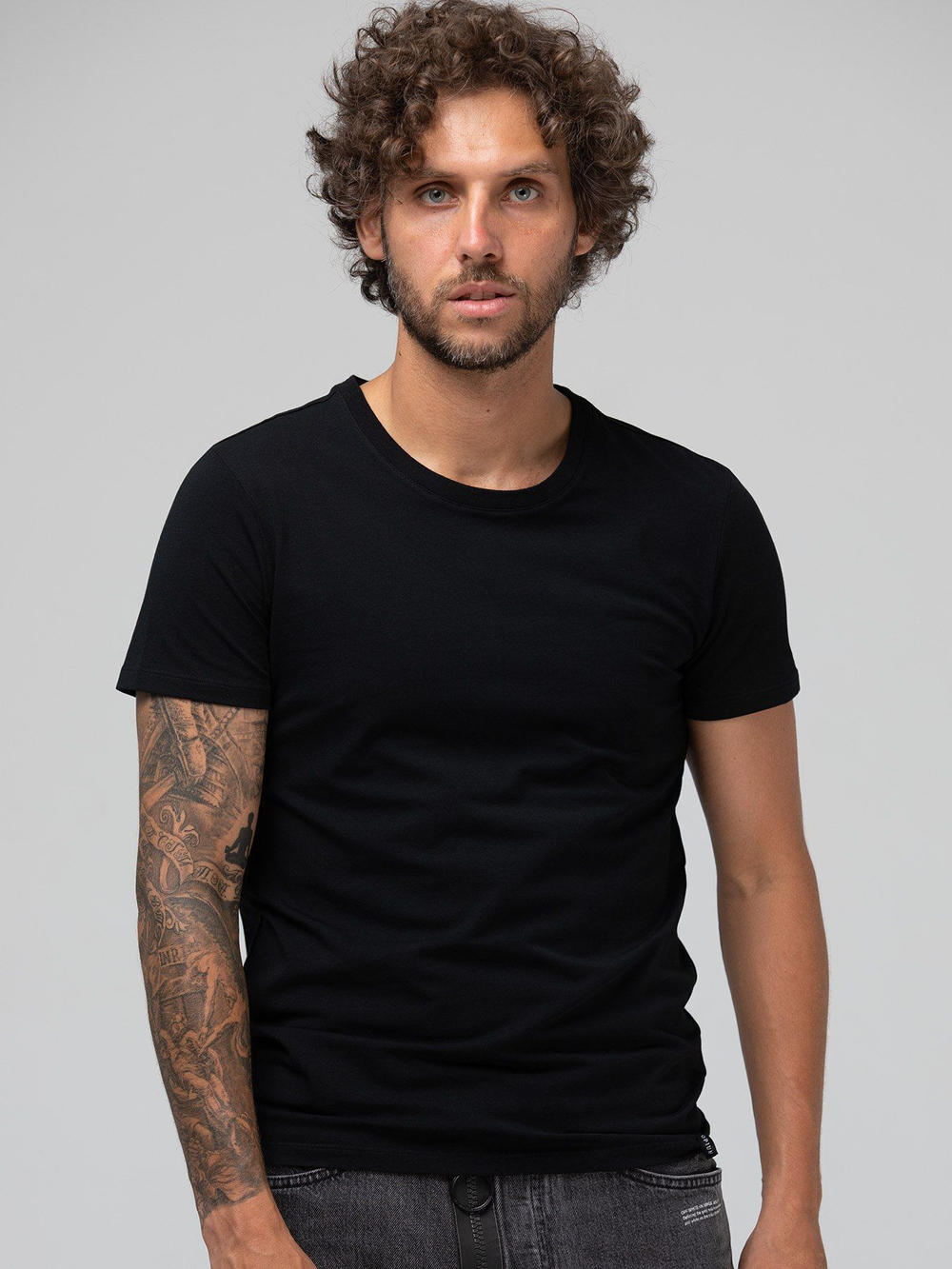 Мужская базовая футболка из хлопкового трикотажа (Размер: M) (Цвет: белый)