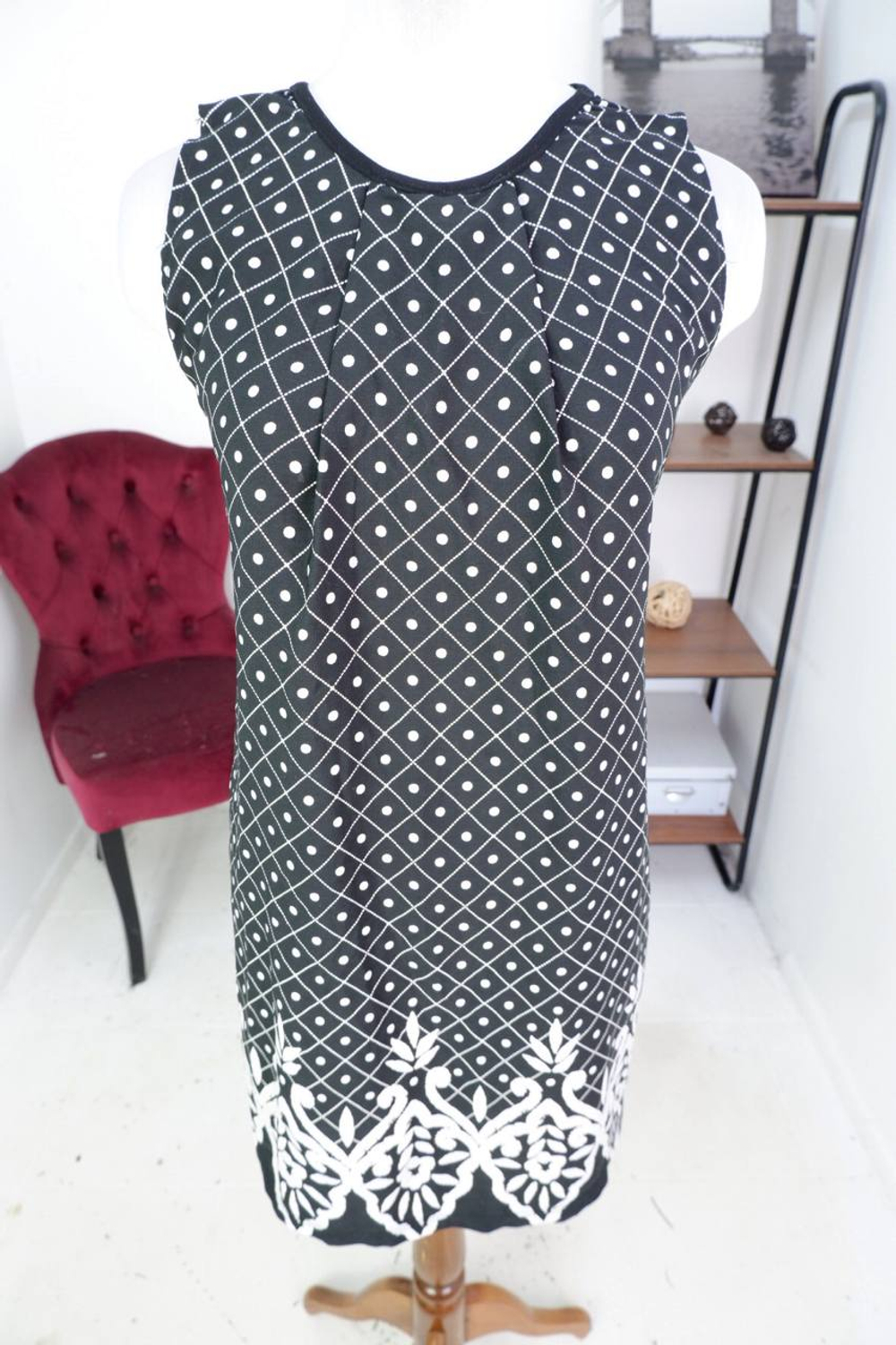 Платье повседневное, визуально на 44 размер