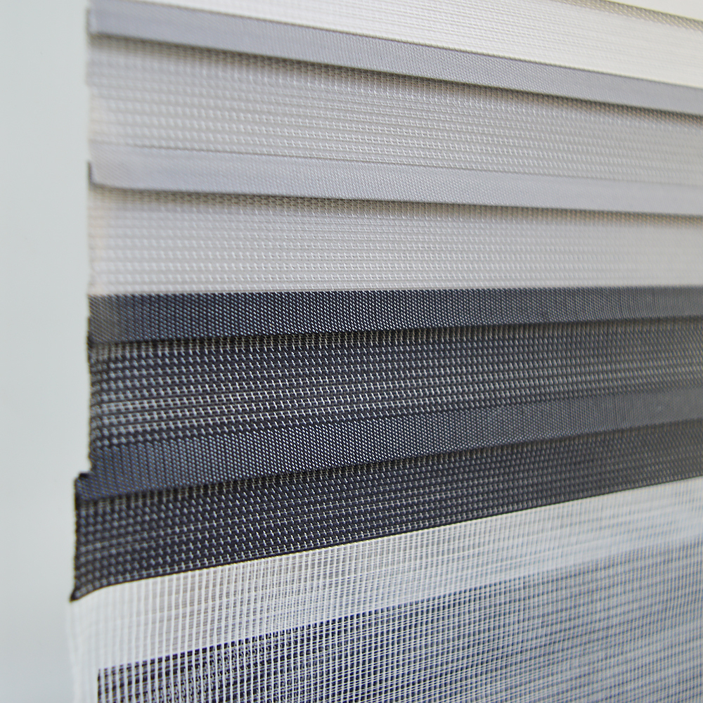 Штора рулонная "День/ночь" 140*160см черно-белая, 110г/м2, NNSR039