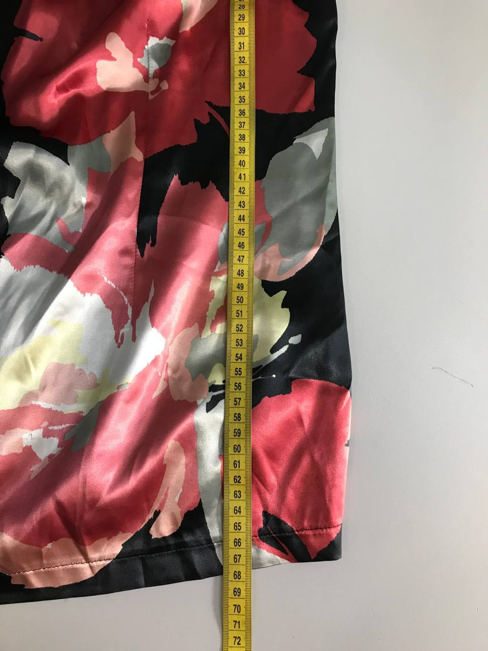 Блузка Salko атласная, визуально на 44 размер