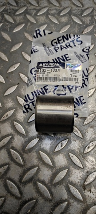 Втулка 61U2-10370