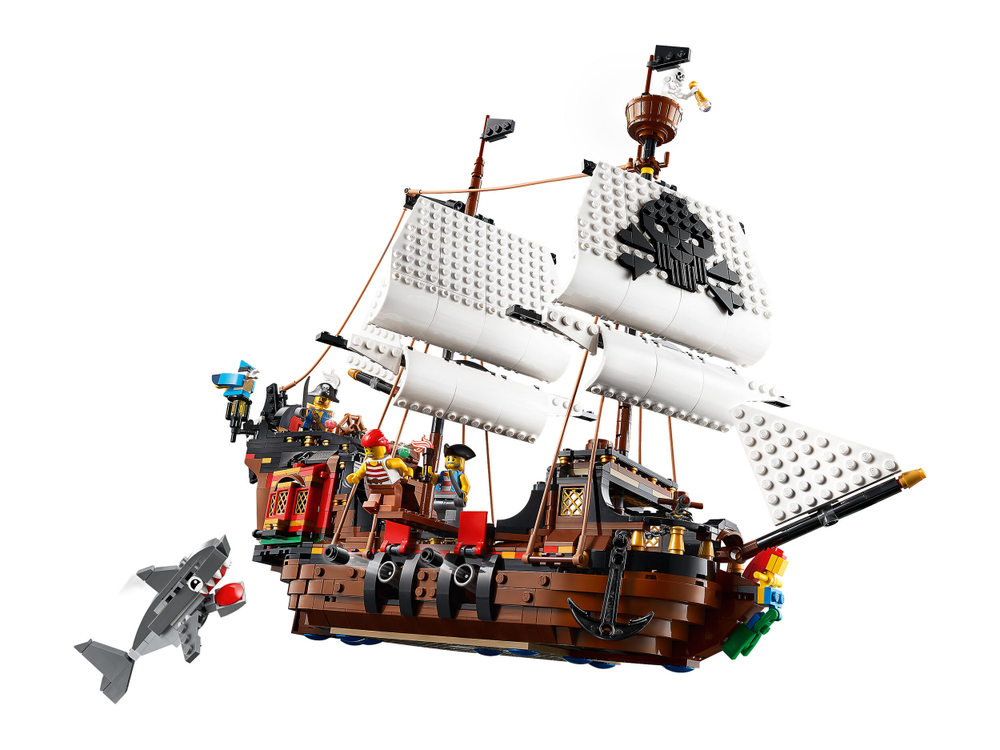 LEGO Creator 31109 «Пиратский корабль» — конструктор 3-в-1: корабль, таверна, остров сокровищ