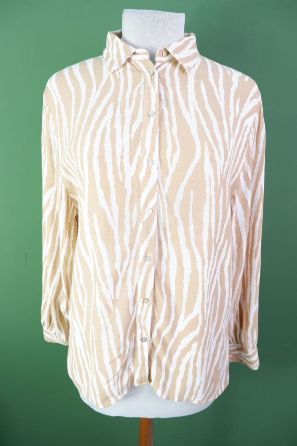 Блузка ZARA с актуальным принтом 46-48 размер