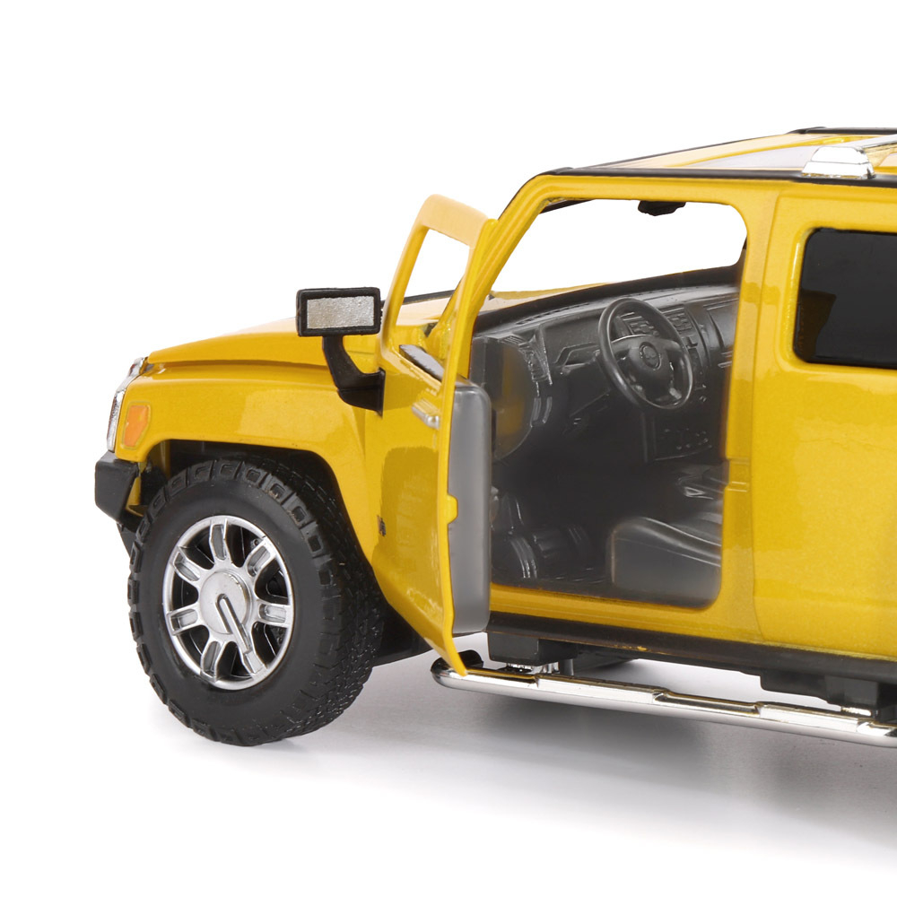 Модель 1:24 Hummer H3, желтый, откр. передние и задняя дверь, капот, свет, звук