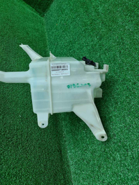 Бачок омывателя Toyota Camry 7 XV50 (2011-2014)