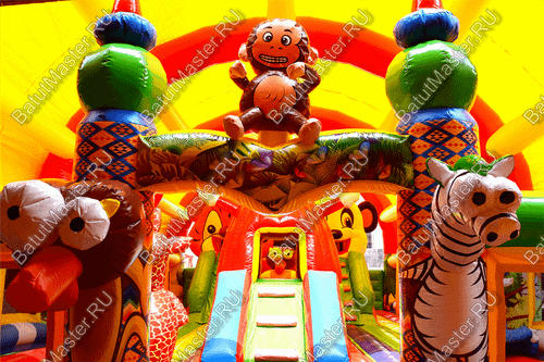 Надувной батут "Зверята с крышей 3" со скалодромом, 11*7*6 м