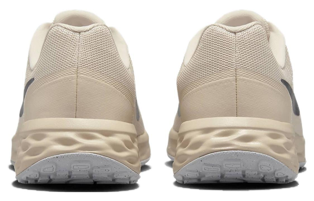 Кроссовки Nike Revolution 6