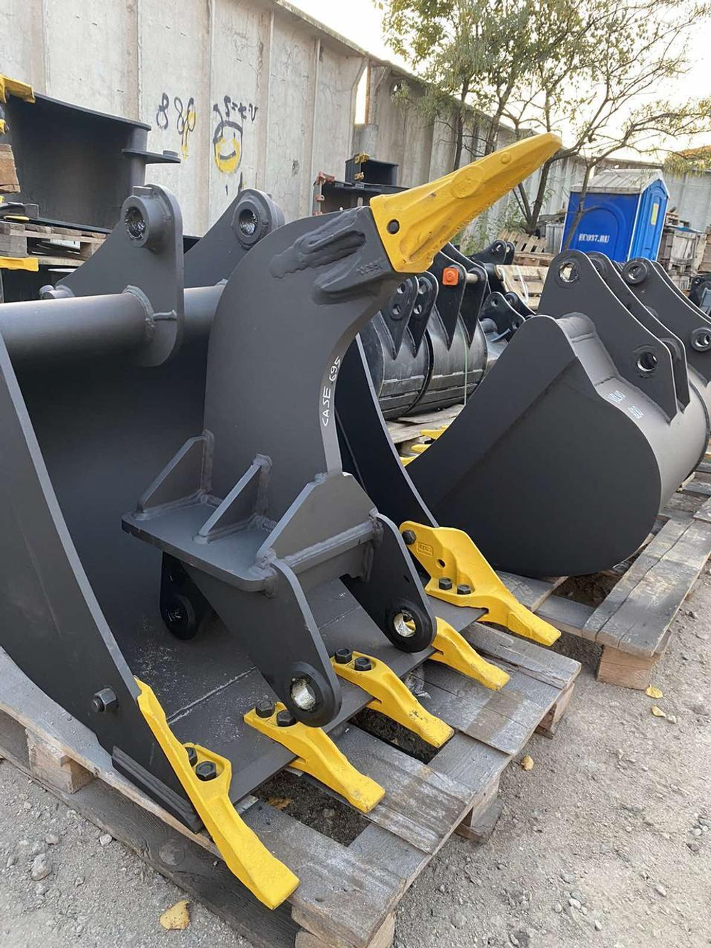 Клык (рыхлитель) Case 695/580