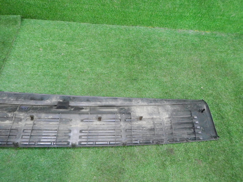 Накладка заднего бампера Toyota Land Cruiser 200 (2007-2021)