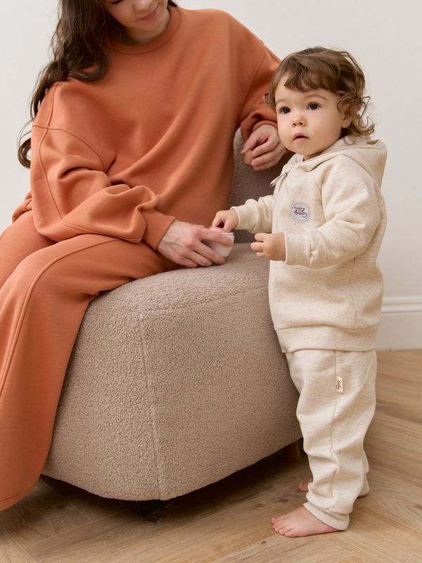 Костюм с толстовкой 