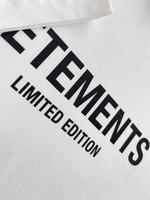 Футболка Vetements