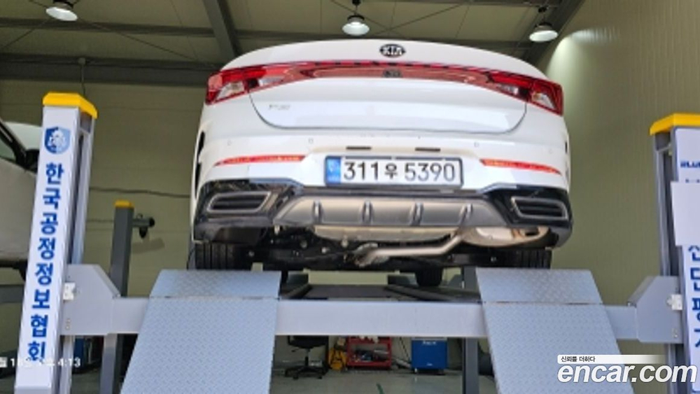Kia K5 (Optima) 3 Generation 2.0 (12.2020)