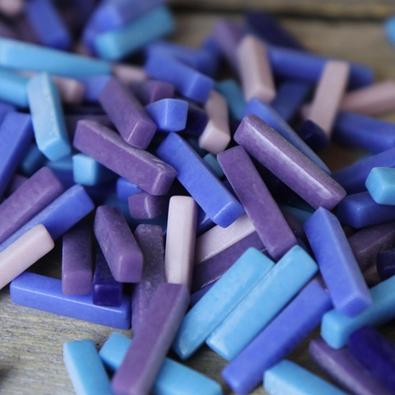 Набор стеклянной мозаики синих и фиолетовых цветов DORY5 Winter 5х6х25 мм, 0,6 кг