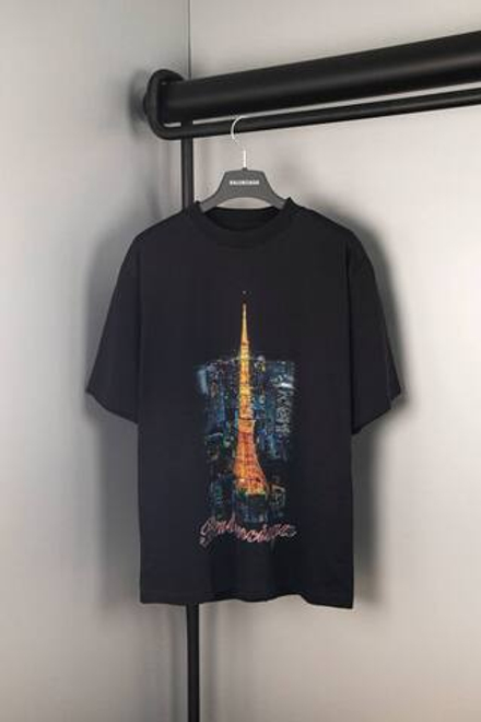 Футболка Balenciaga