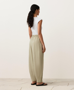 OYSHO Брюки-баллоны из смеси лиоцелла и 24% льна со швами, бежево-зеленый