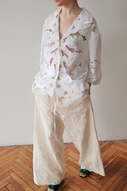 Рубашка с перфорированной вышивкой