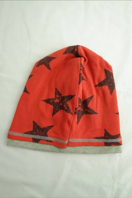 Шапка с звездочками 2/3 года