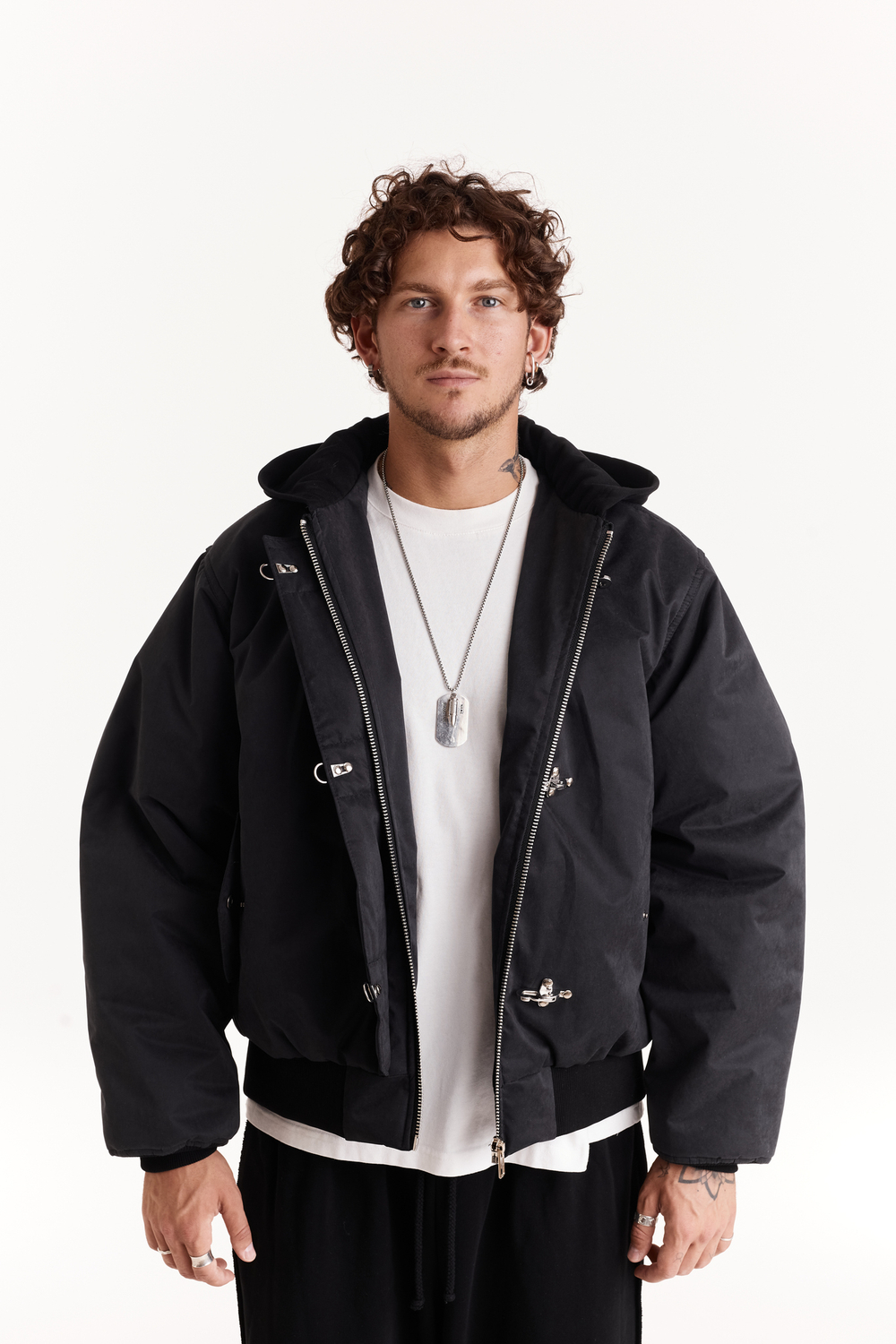Бомбер Peach Black Carabine