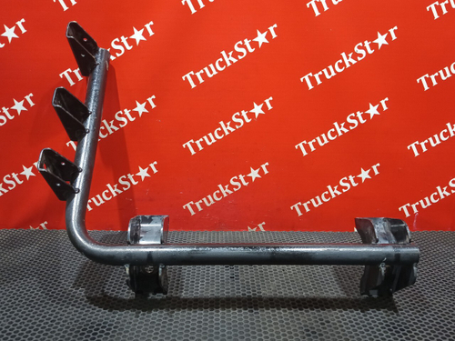 Кронштейн боковой защиты левый 2024г