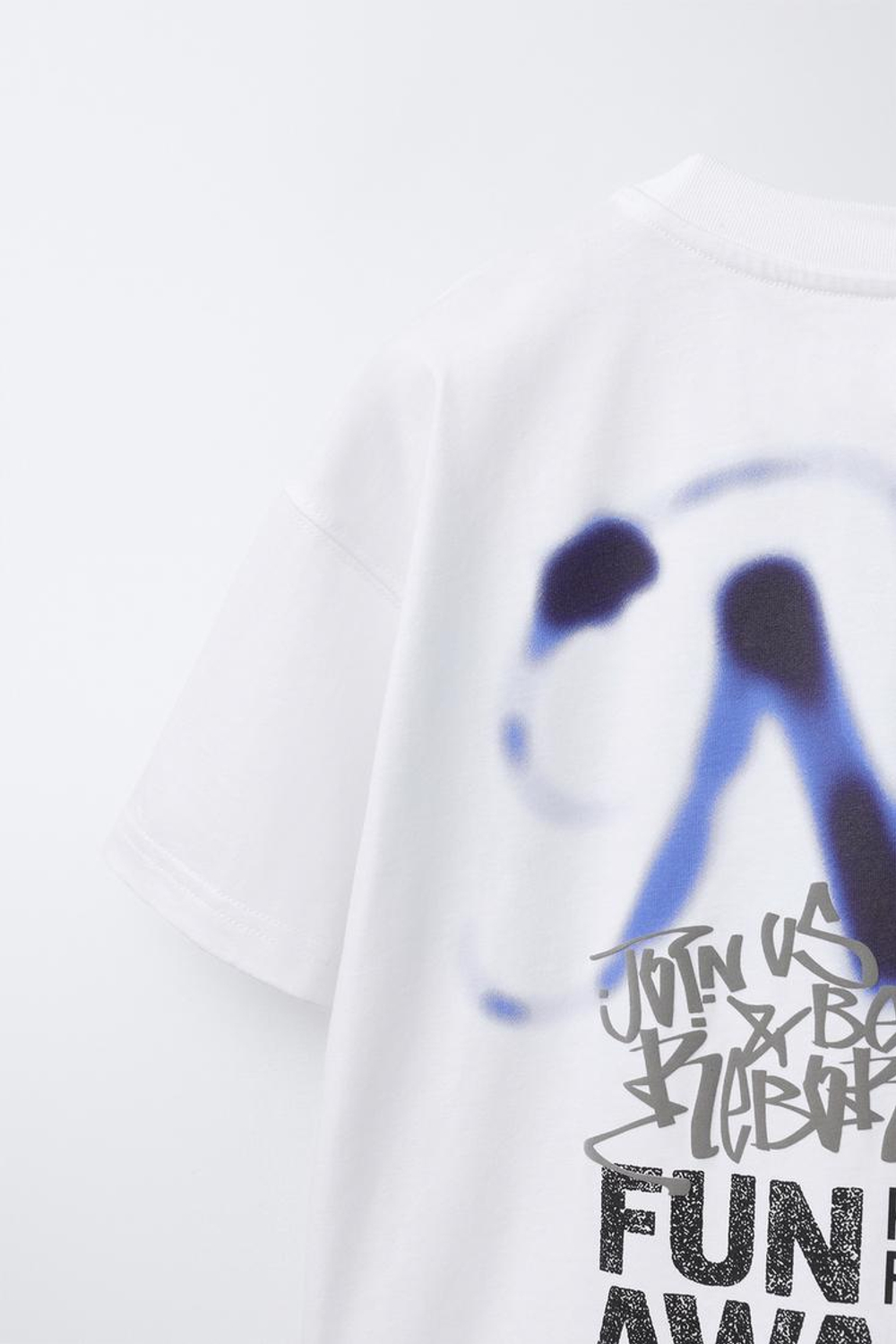 ZARA ФУТБОЛКА С ПРИНТОМ, БЕЛЫЙ