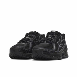 New Balance 740 "Black Silver"