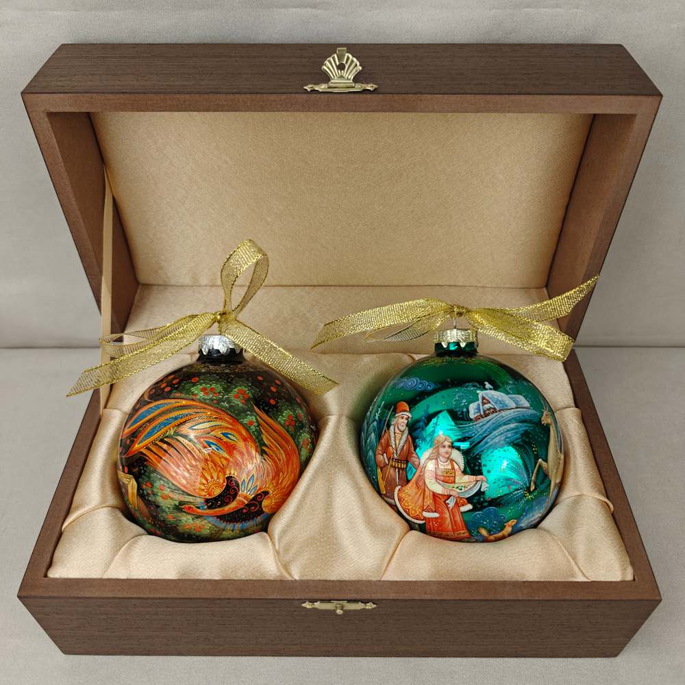 Набор новогодних шаров с ручной росписью "Серебряное копытце" и "Конек-горбунок"
