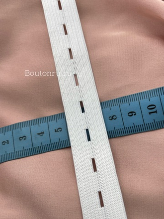 Резинка перфорированная с прорезями белая 20 мм