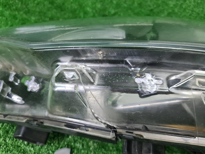 Фара левая Hyundai Solaris 2 (2020-н.в.) галоген