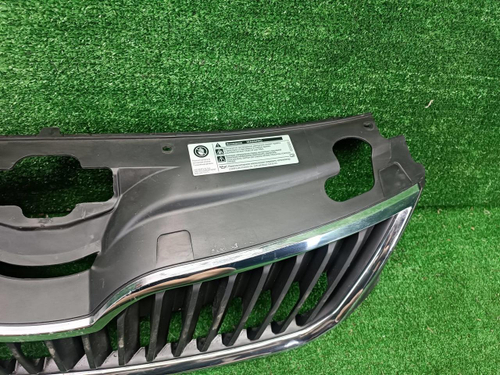 Решетка радиатора Skoda Rapid 1 (2012-2020)