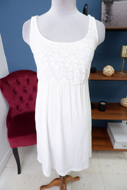 Платье Bonprix белого цвета 44 размер